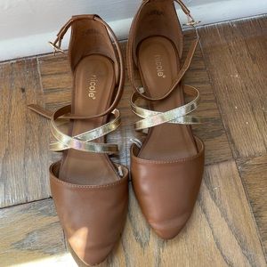 Cute flats 9W